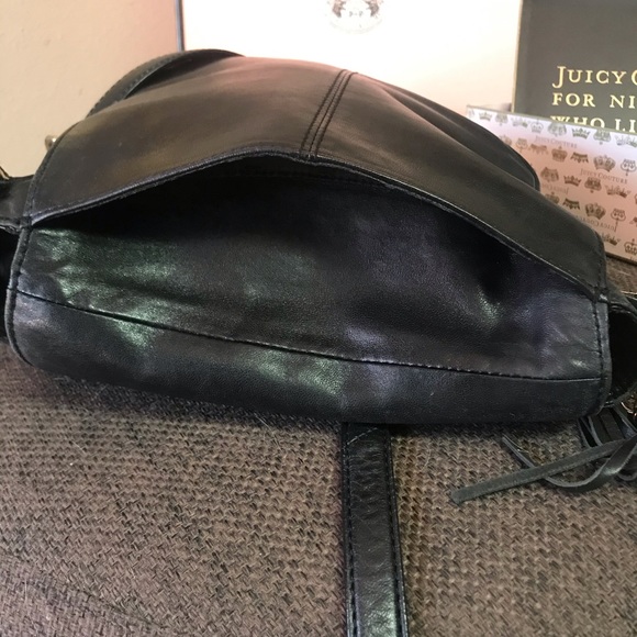 Juicy Couture vintage leather flap bag sheep cross - Picture 3 of 12